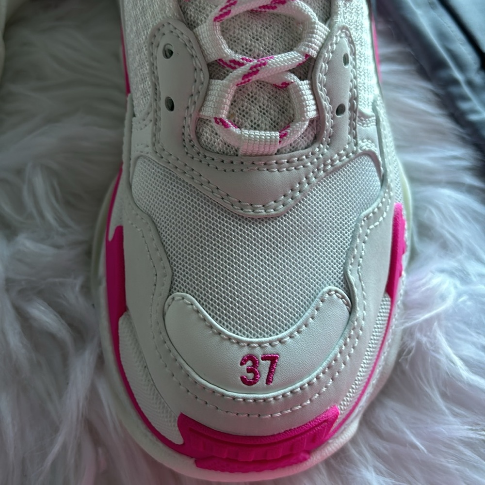 Balenciaga Sneakers - Picture 4 of 10
